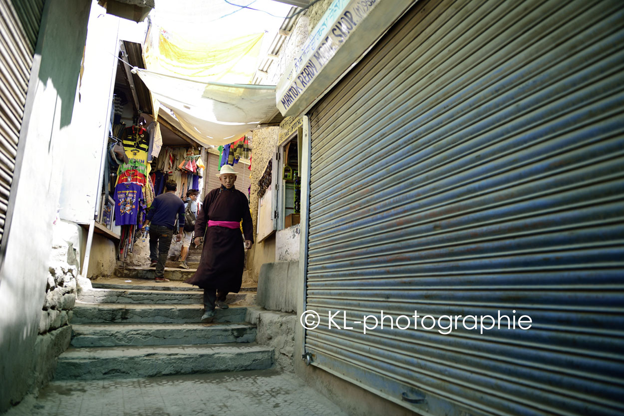 markt an der busstation, leh